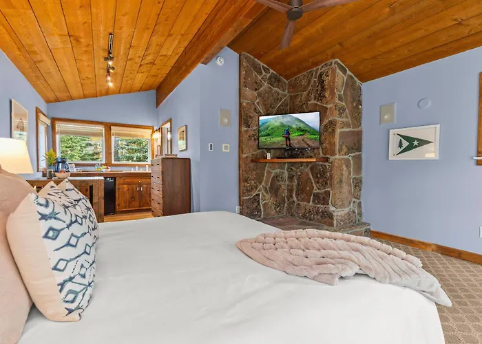 Abode At Alpine Retreat *