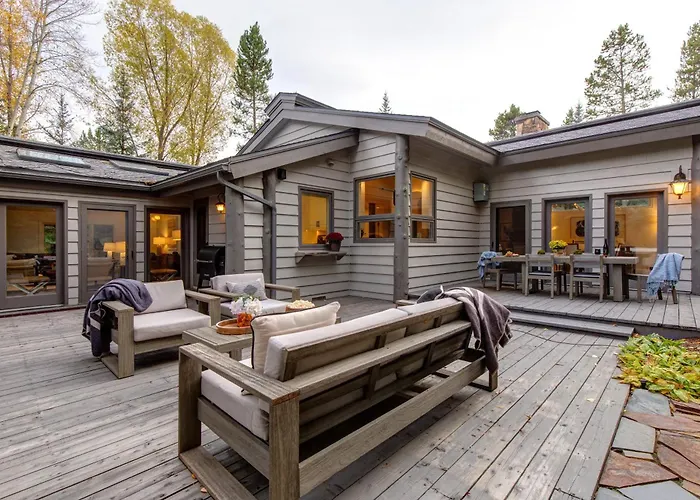 Abode At Alpine Retreat *